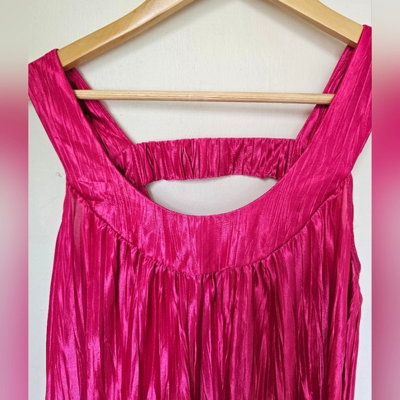 Set of 2 scoop neck tank tops (M) - Picture 7 of 8